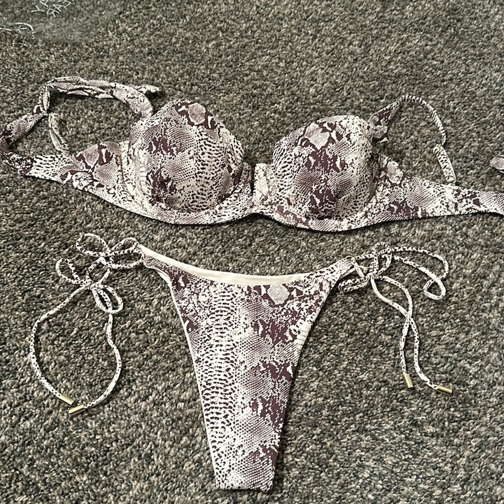 New Monday swimwear bikini